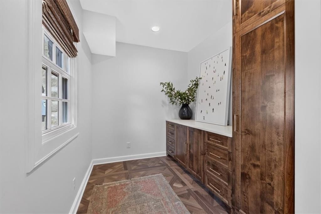 845 W 52nd Terrace — photo 54