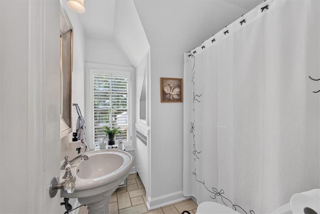 845 W 52nd Terrace — photo 73