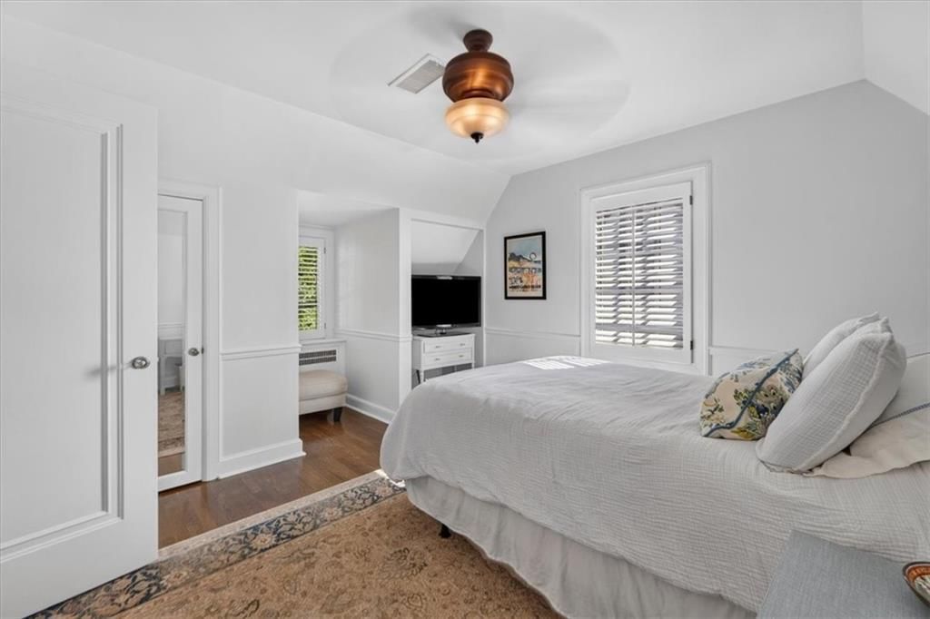 845 W 52nd Terrace — photo 74