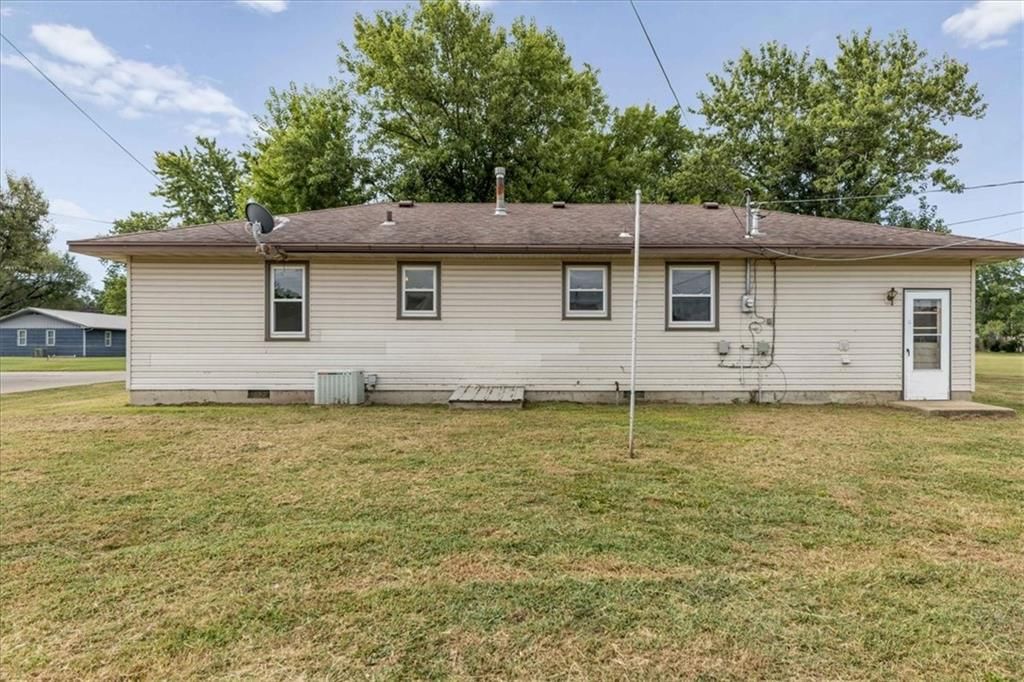 321 Kaw Avenue — photo 16
