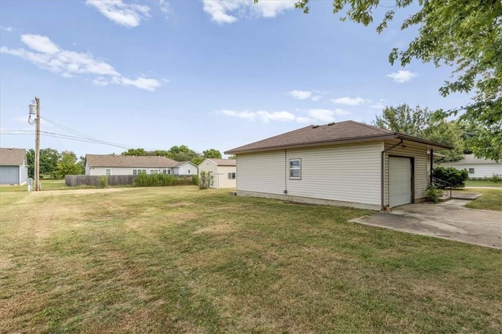 321 Kaw Avenue — photo 21