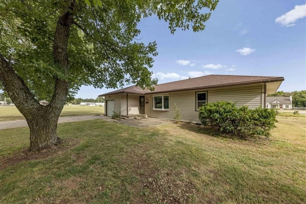 321 Kaw Avenue — photo 22