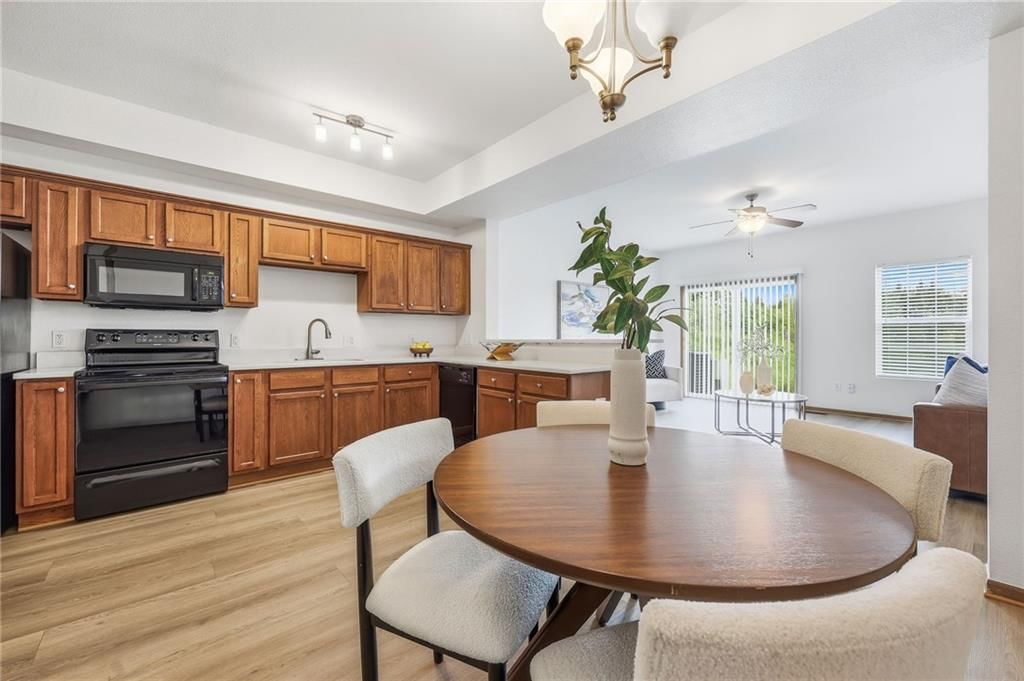10338 Sloan Avenue — photo 7