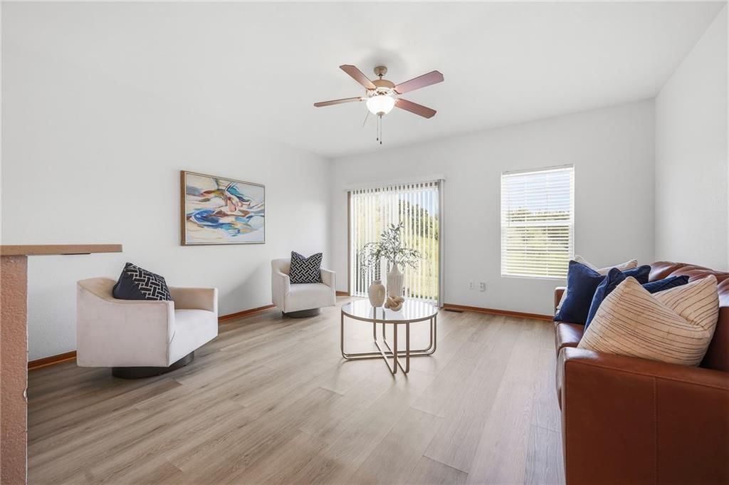 10338 Sloan Avenue — photo 11