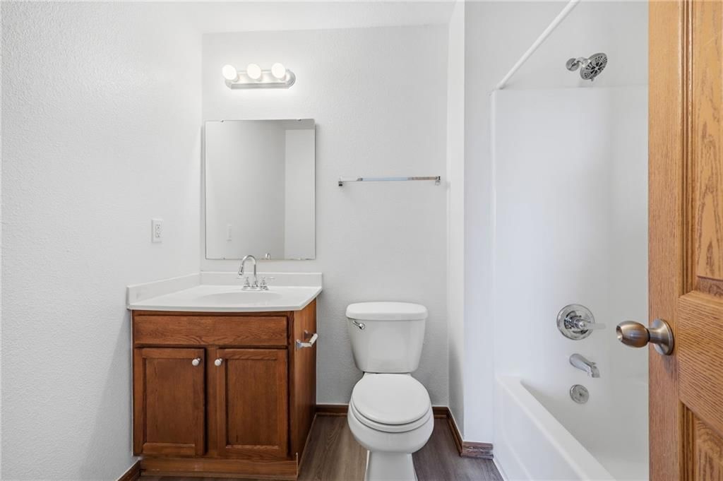 10338 Sloan Avenue — photo 19