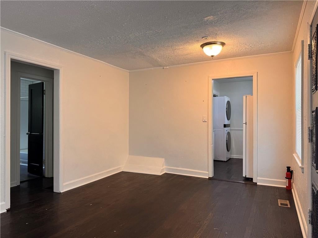 11108 Bennington Avenue — photo 6