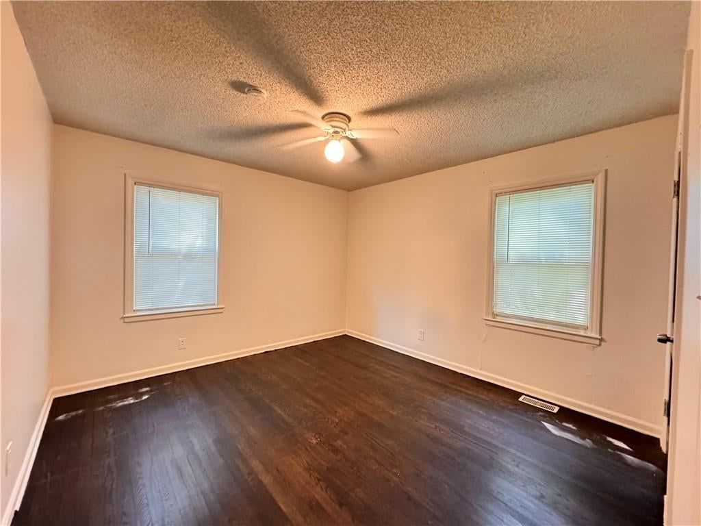 11108 Bennington Avenue — photo 9