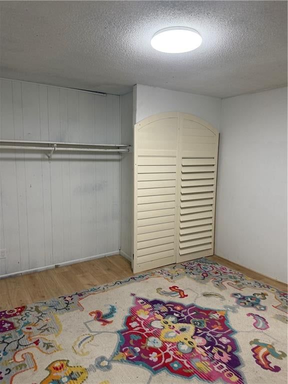 Photo 17 of 38, 912 S Osage Street, Independence, MO 64050