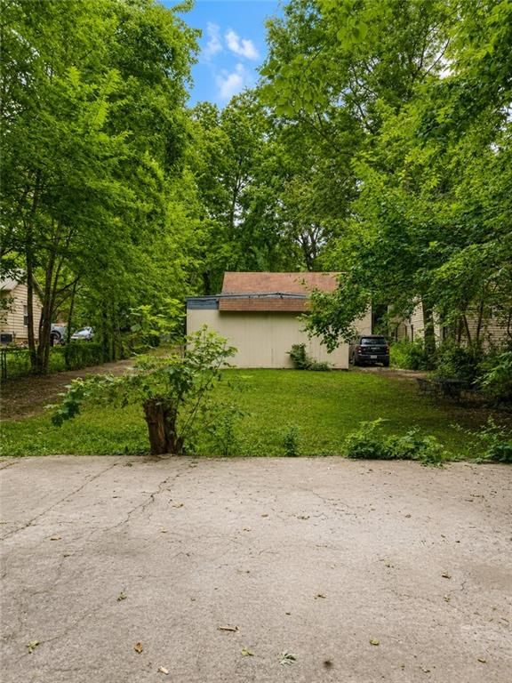Photo 31 of 38 - 912 S Osage Street, Independence, MO 64050