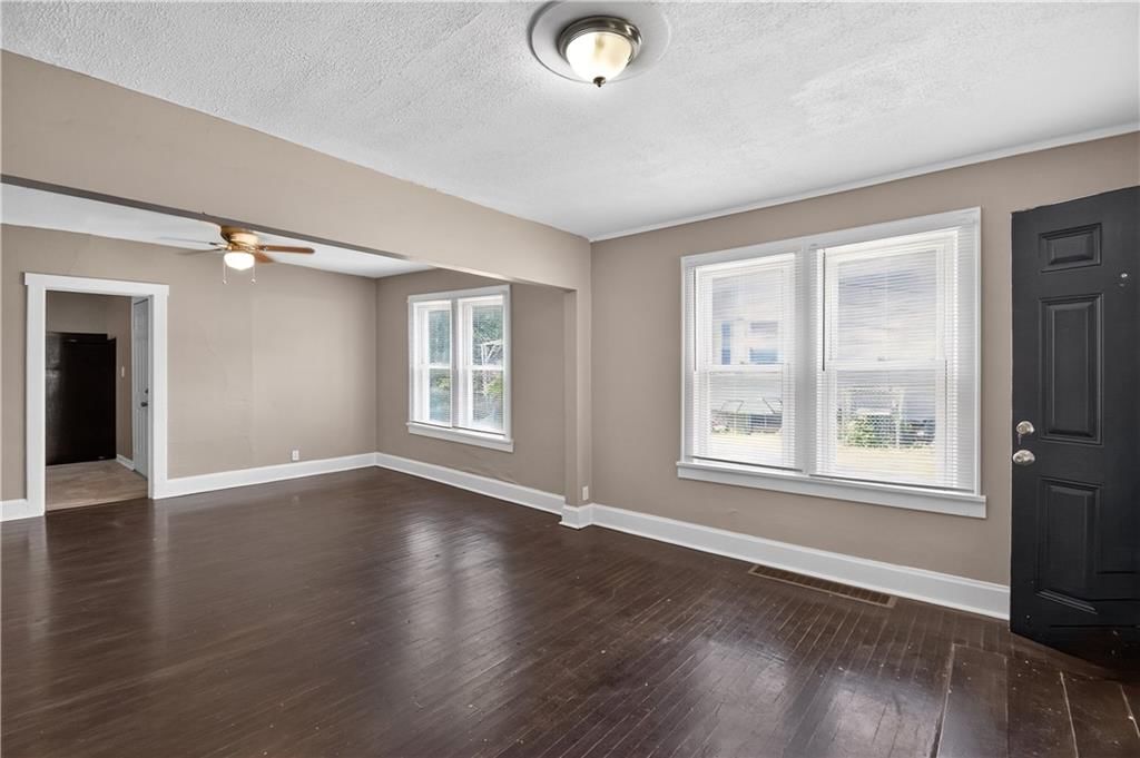 515 E Kansas Avenue — photo 11