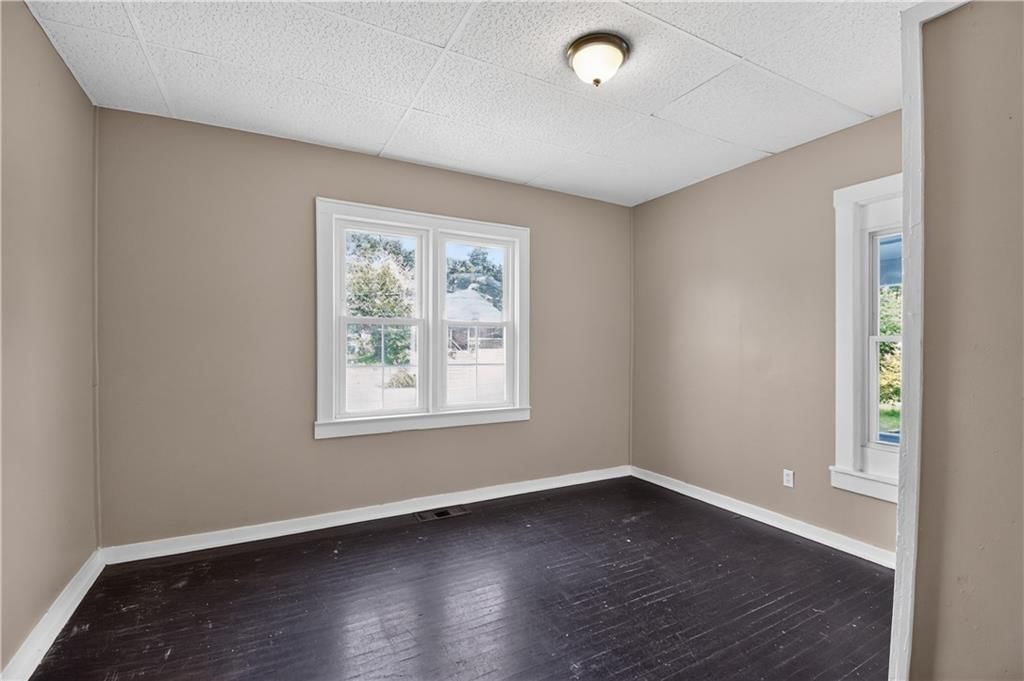 515 E Kansas Avenue — photo 17