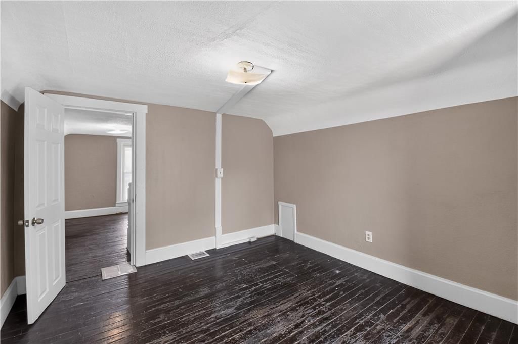 515 E Kansas Avenue — photo 20