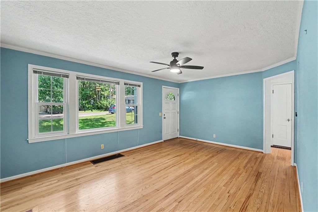 6720 Floyd Street — photo 3