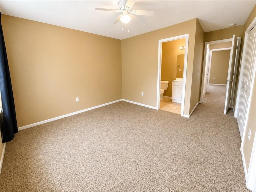 610 B W Market Street — photo 12