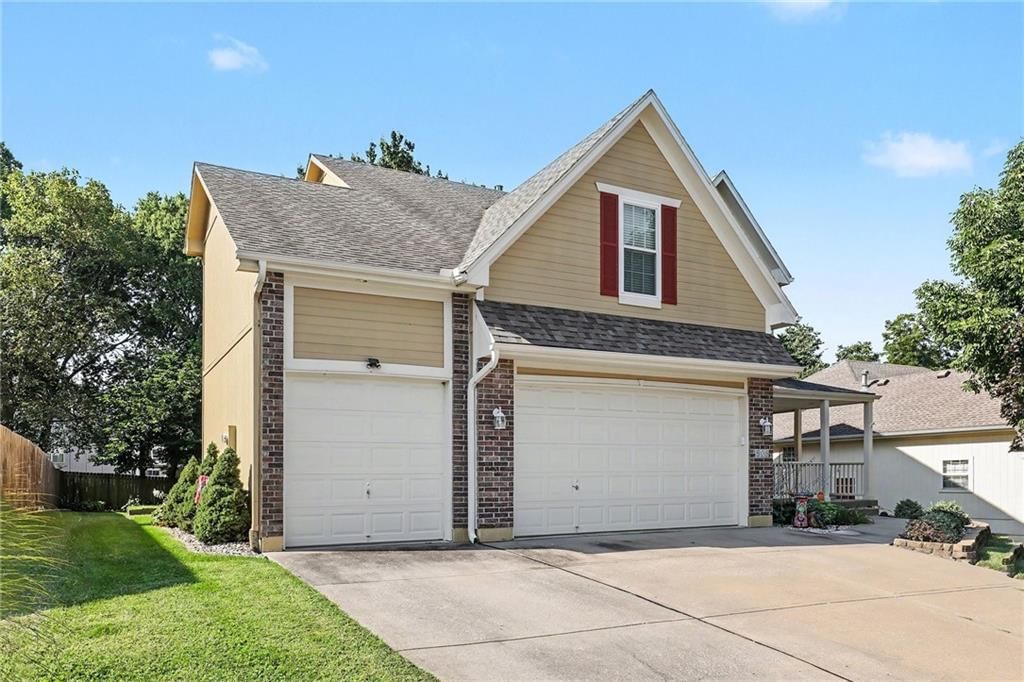 508 NE Hans Drive — photo 3