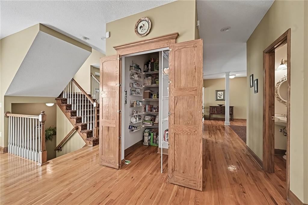 508 NE Hans Drive — photo 15
