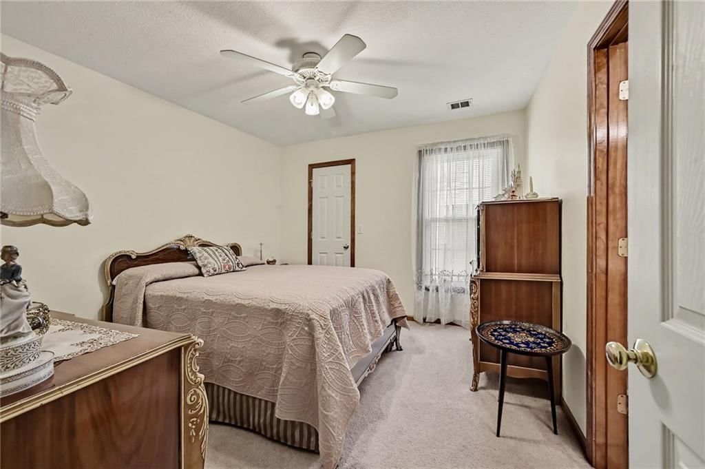 508 NE Hans Drive — photo 23