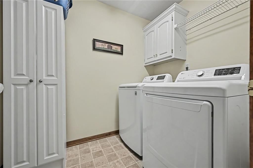 508 NE Hans Drive — photo 29