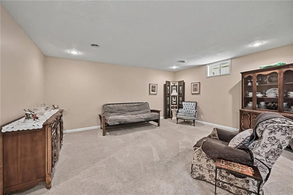 508 NE Hans Drive — photo 30