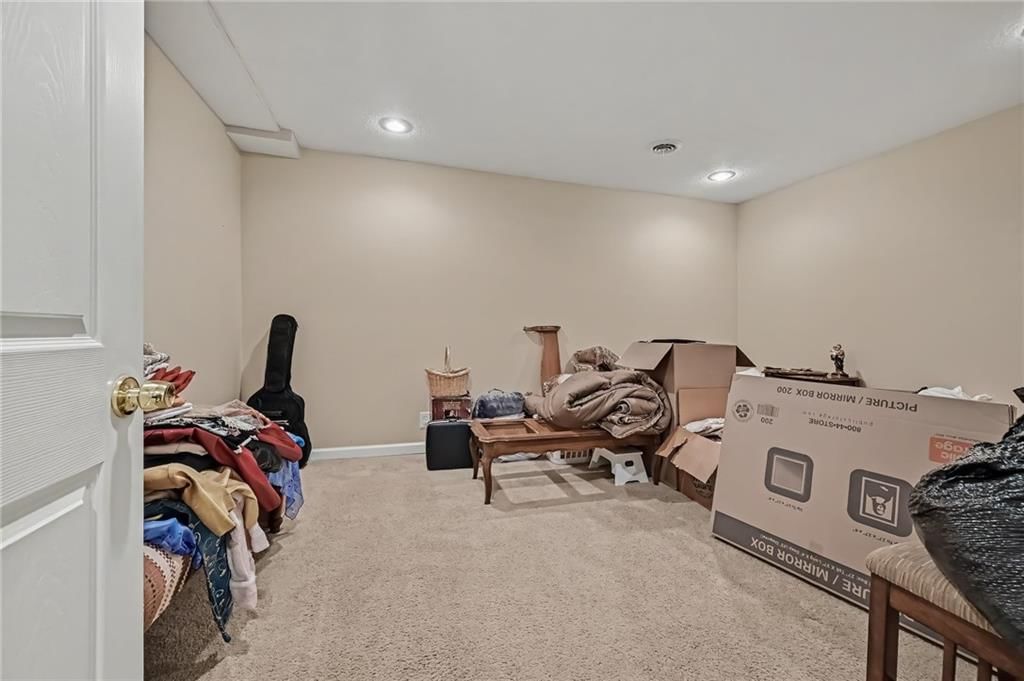 508 NE Hans Drive — photo 34