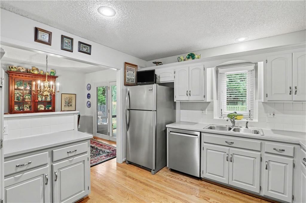 10011 N Highland Terrace — photo 9