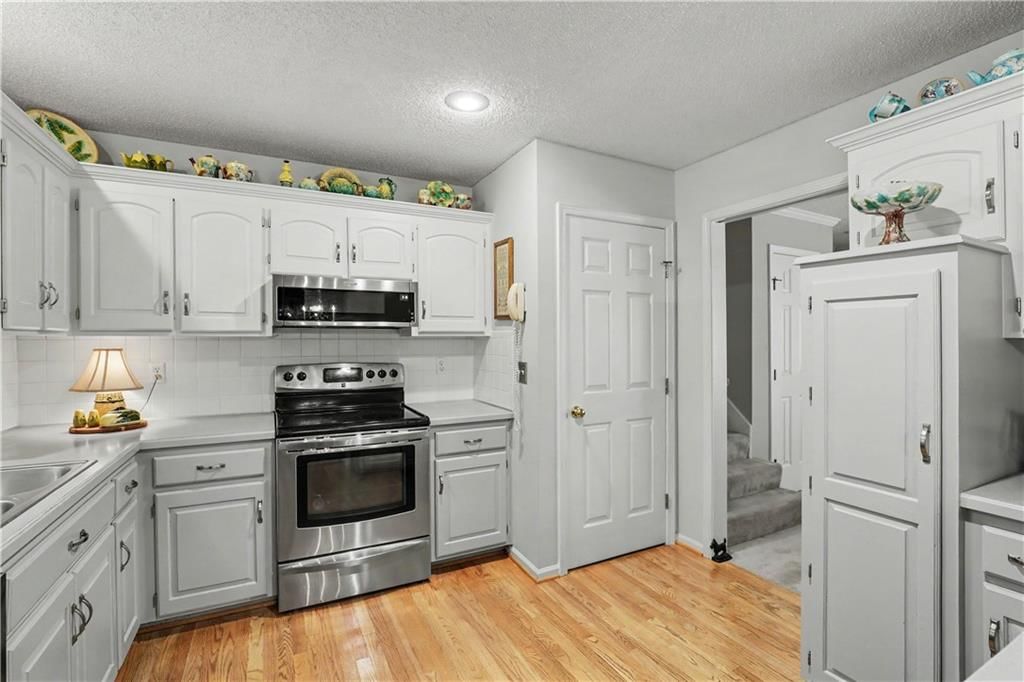 10011 N Highland Terrace — photo 10