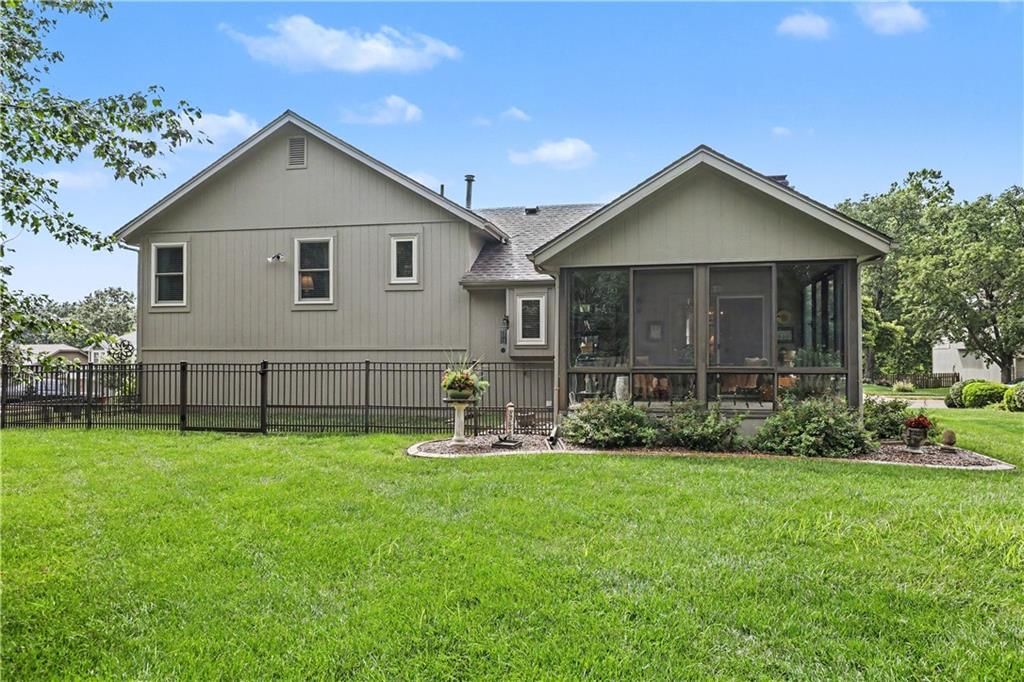 10011 N Highland Terrace — photo 26