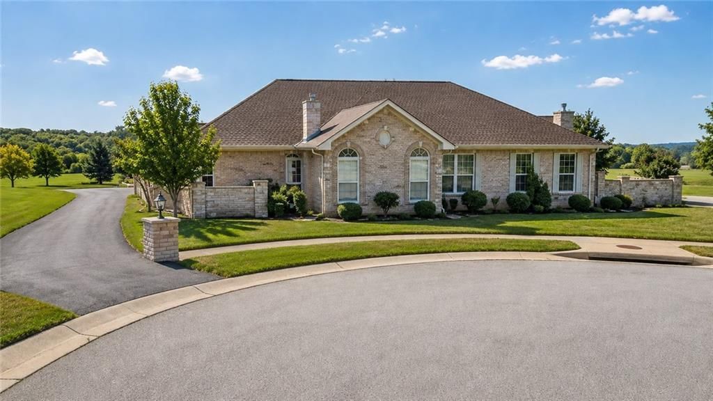 13959 Kenneth Court, Leawood, KS
