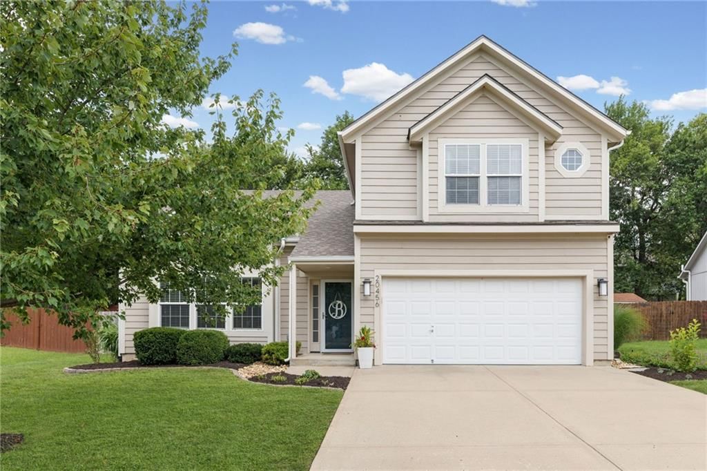20456 W 220th Terrace, Spring Hill, KS: listing photo 2