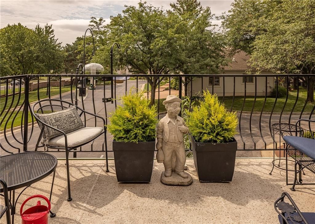Photo 20 of 48 - 9100 Lamar Avenue #207, Overland Park, KS 66207