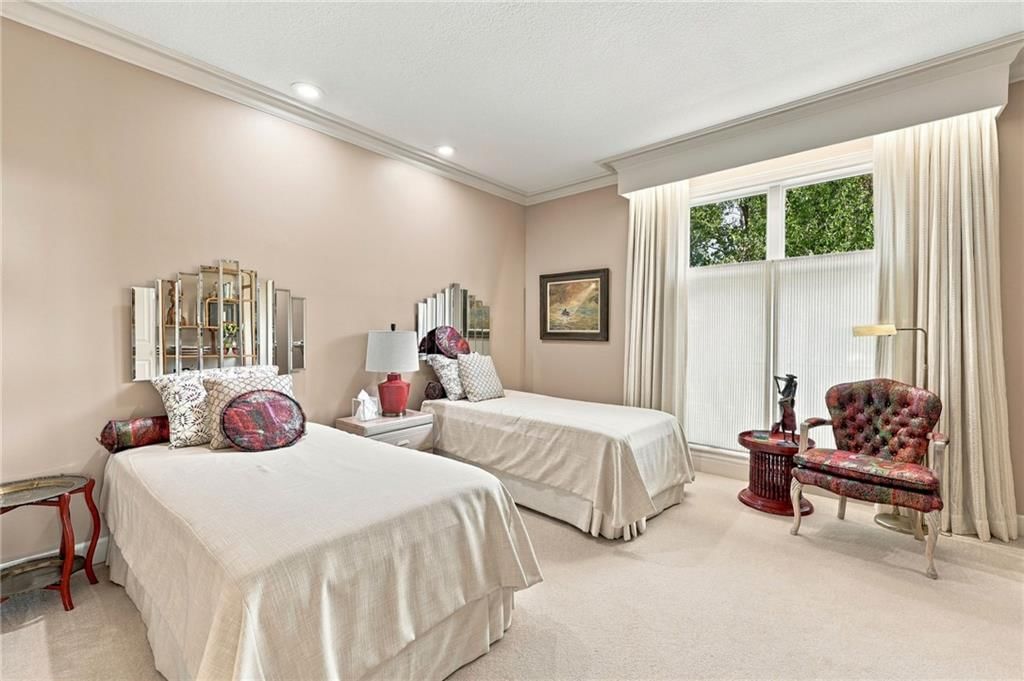 Photo 24 of 48 - 9100 Lamar Avenue #207, Overland Park, KS 66207