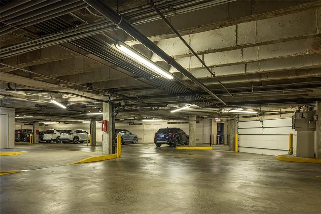 Photo 34 of 48 - 9100 Lamar Avenue #207, Overland Park, KS 66207