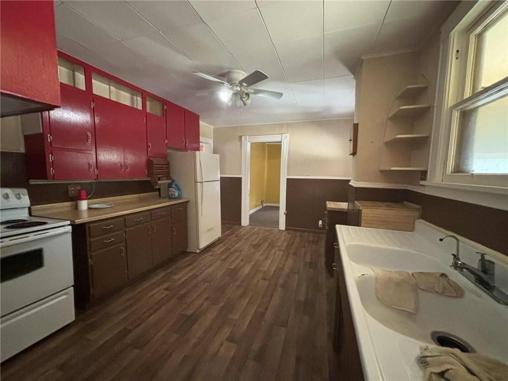 306 S Margrave Street — photo 9