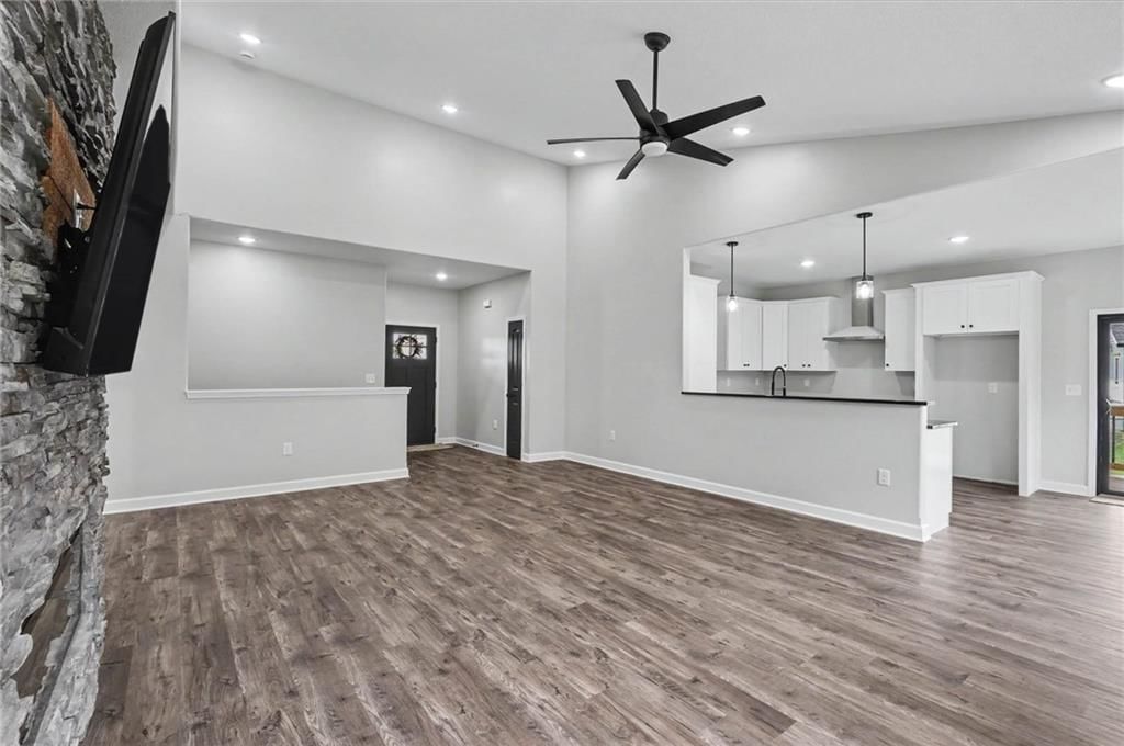 1613 S Ash Court — photo 10