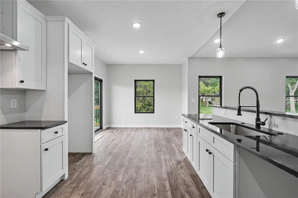 1613 S Ash Court — photo 16