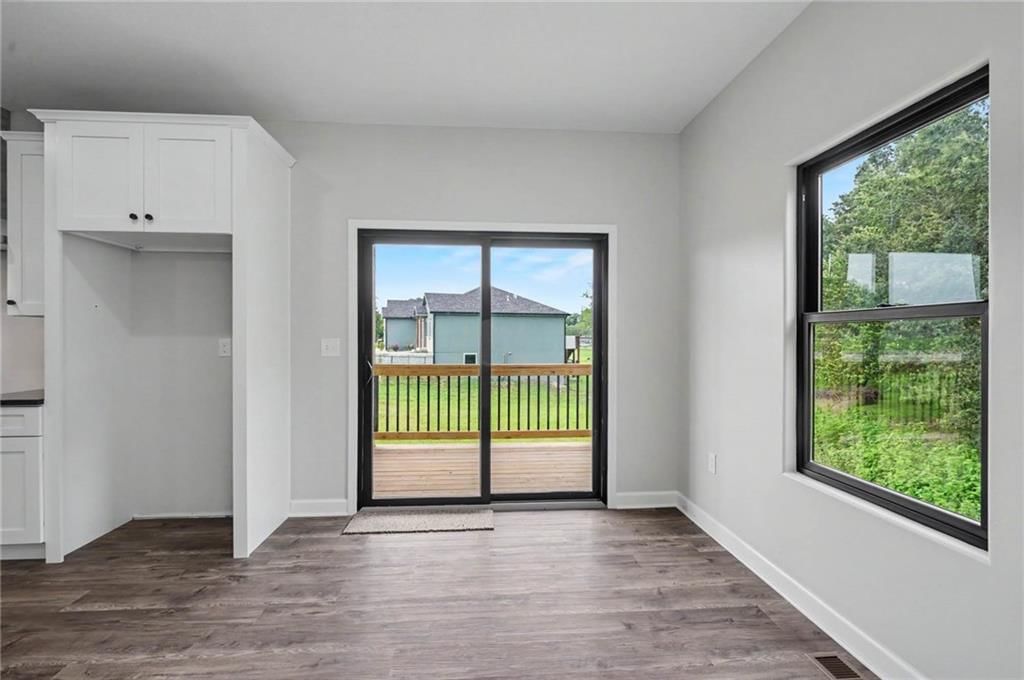 1613 S Ash Court — photo 18