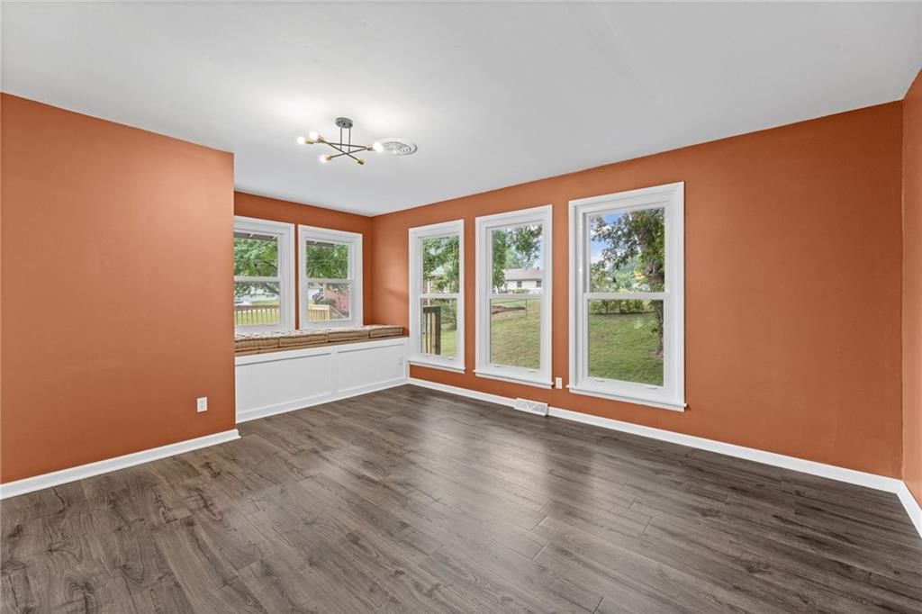 7302 N Woodland Avenue — photo 14