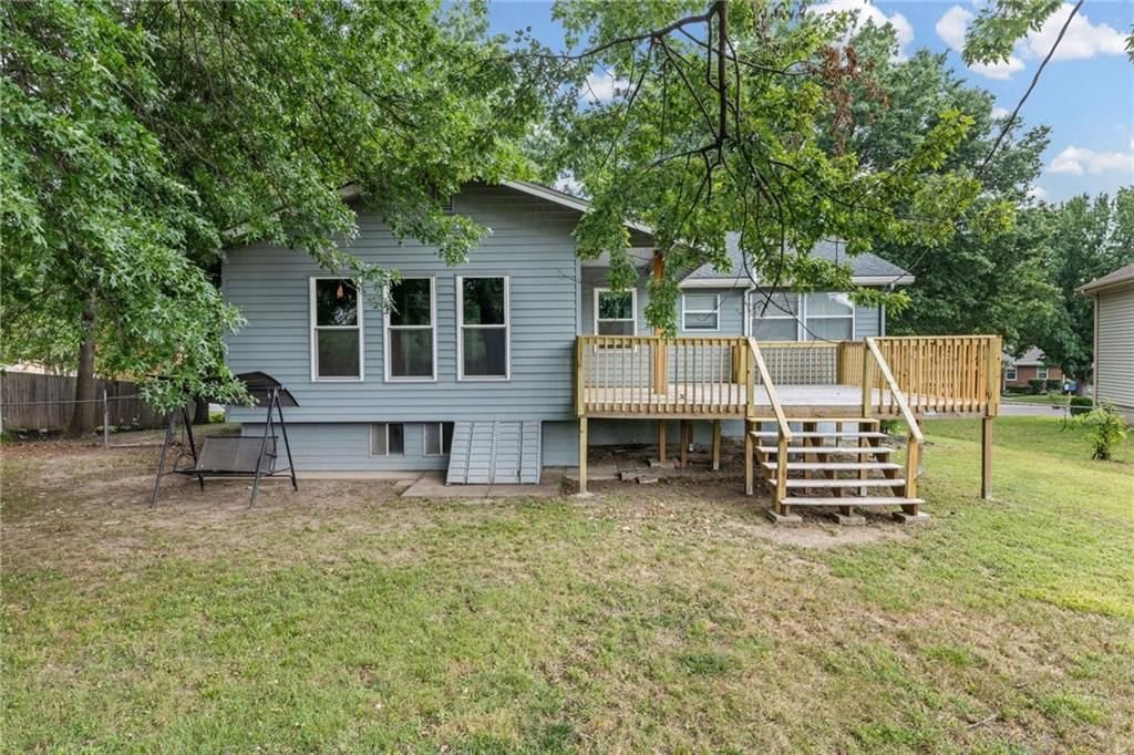 7302 N Woodland Avenue — photo 38