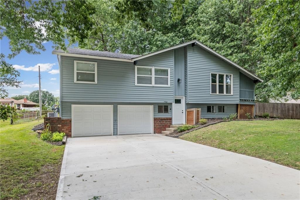 7302 N Woodland Avenue — photo 42