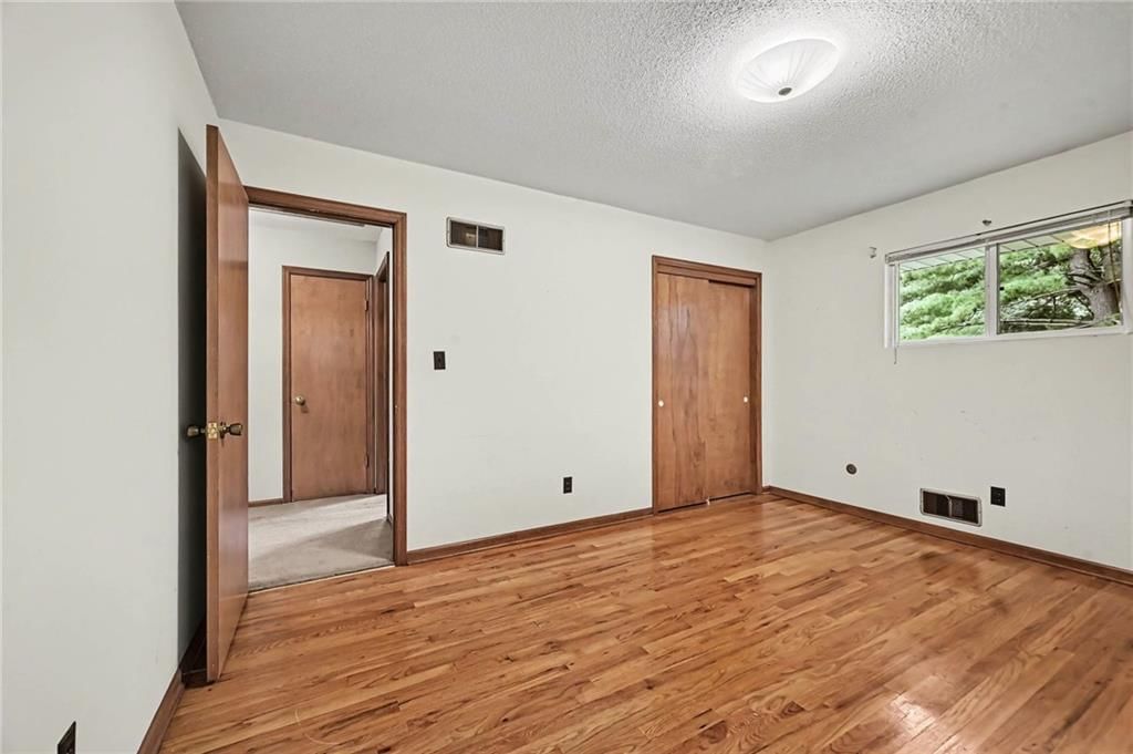 708 Melrose Street — photo 11