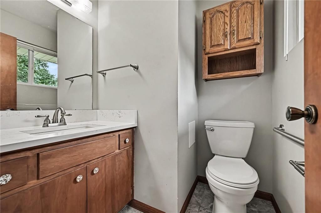 708 Melrose Street — photo 14