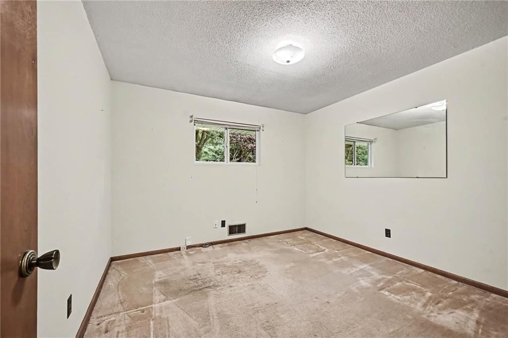 708 Melrose Street — photo 16