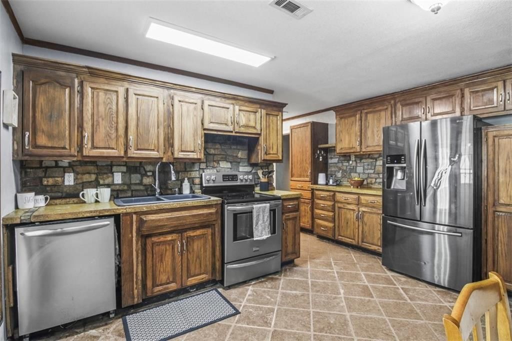 977 NW 1651 Road — photo 11