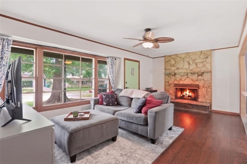 8725 Larsen Street — photo 7