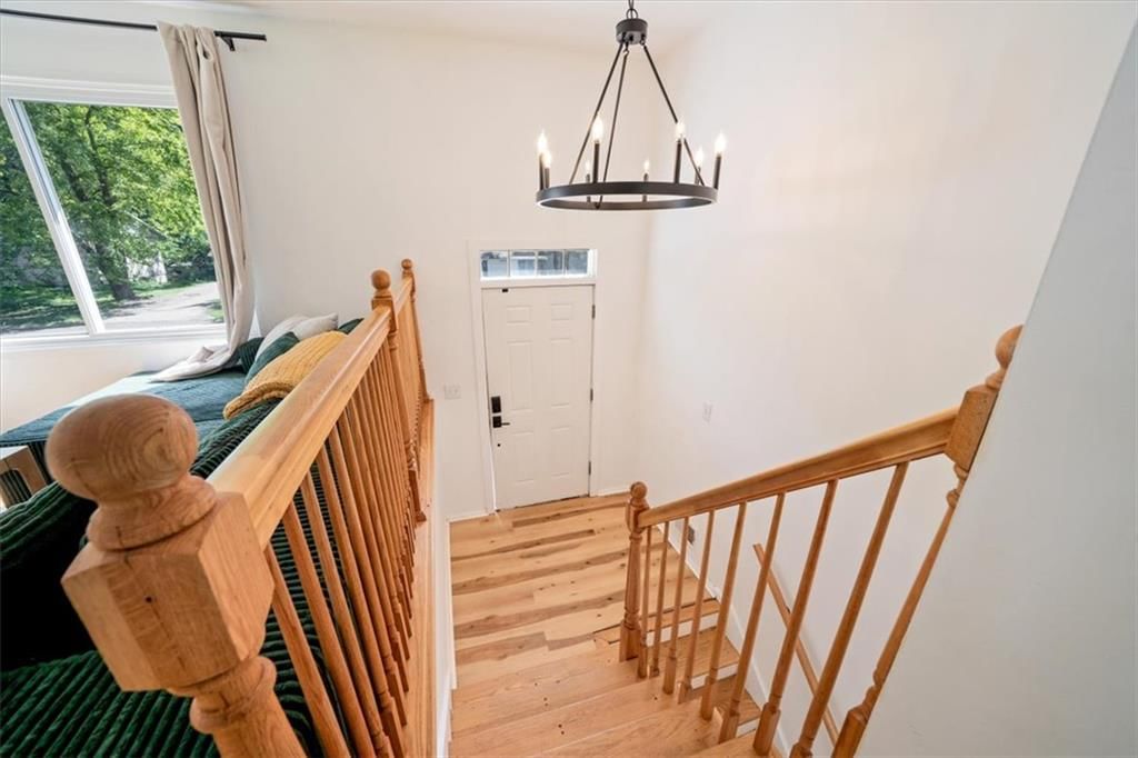 Photo 5 of 27 - 8506 E 91st Street, Kansas City, MO 64138