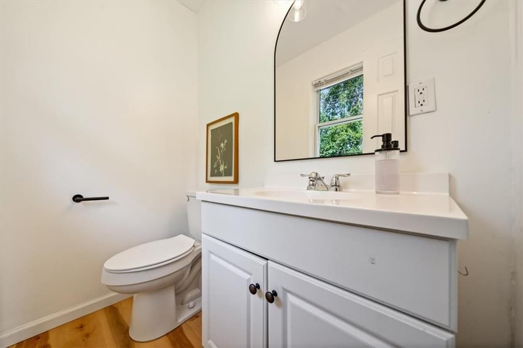 Photo 16 of 27 - 8506 E 91st Street, Kansas City, MO 64138