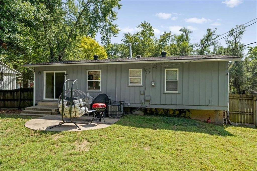 Photo 26 of 27 - 8506 E 91st Street, Kansas City, MO 64138