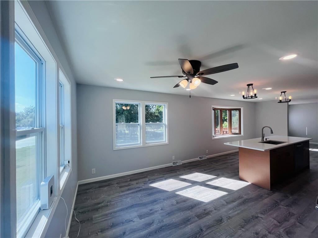 5602 S 40th Street — photo 30