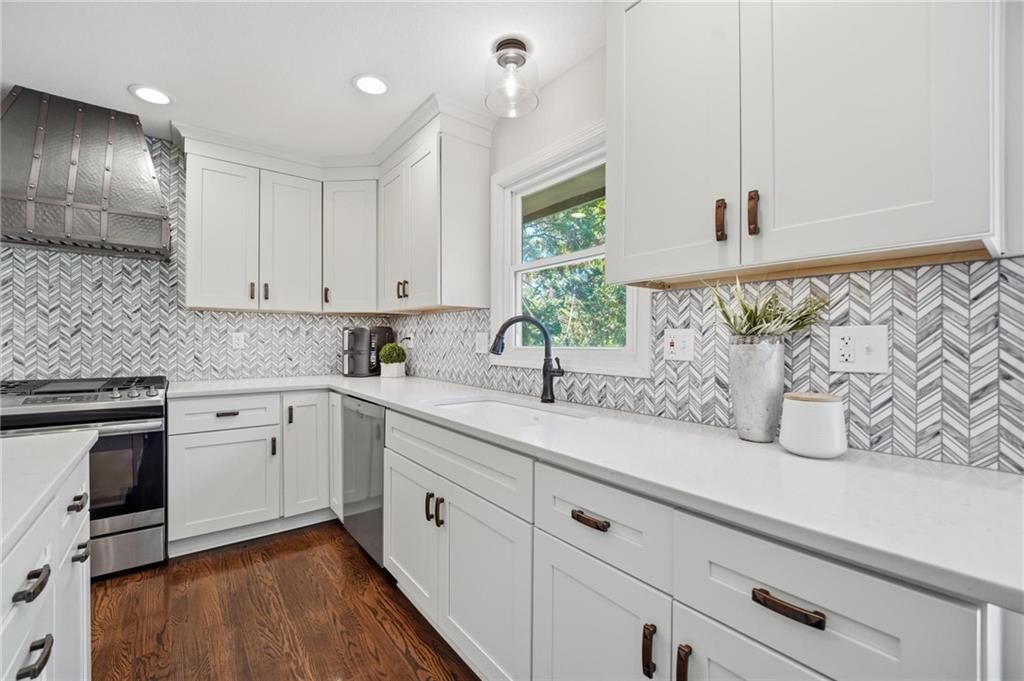 5305 W 83rd Street — photo 12