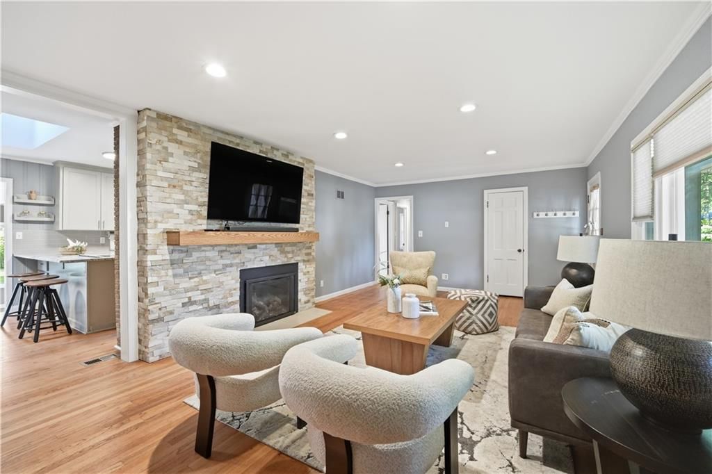 5509 W 70th Terrace — photo 7